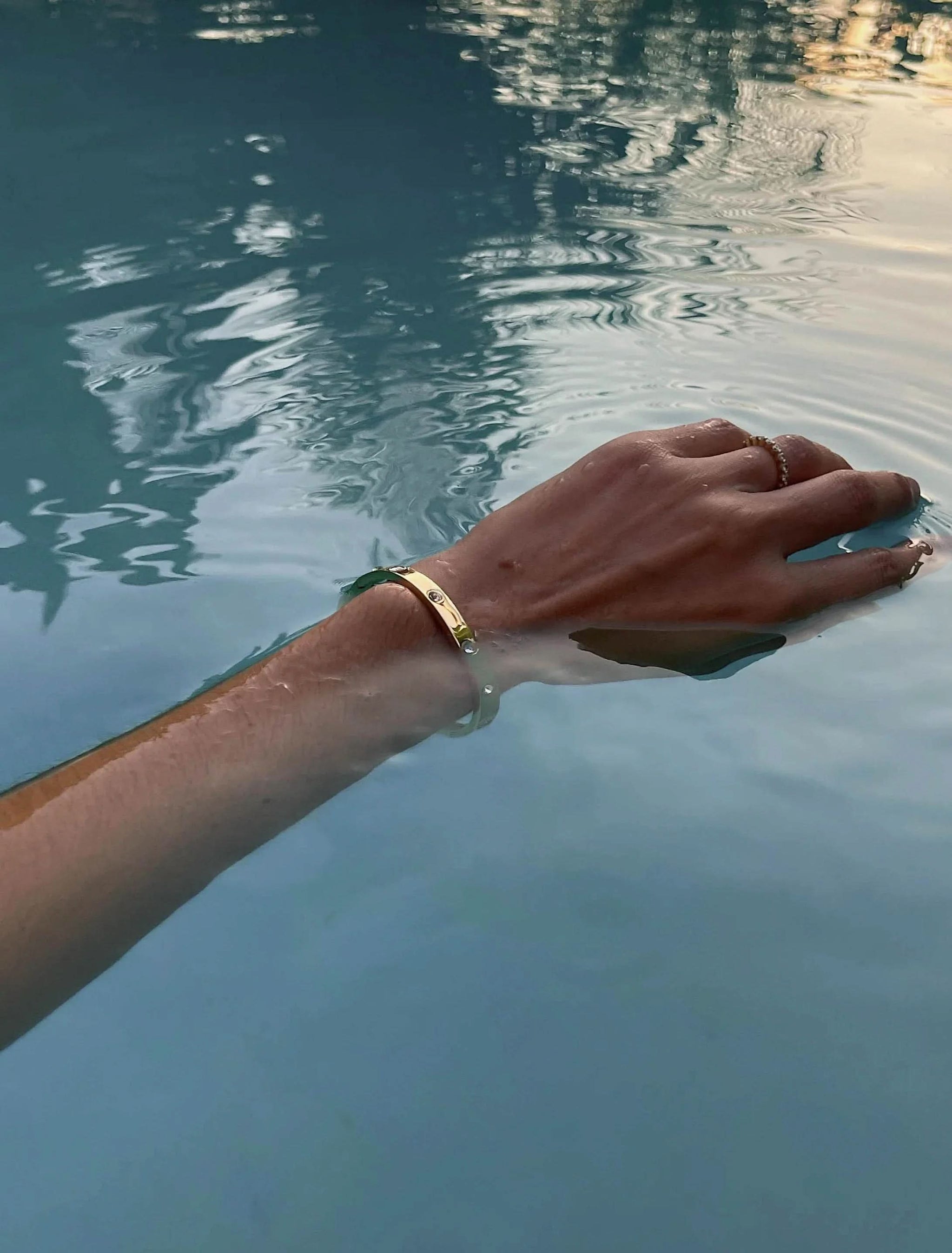 Love Bracelet - 10 - Gold